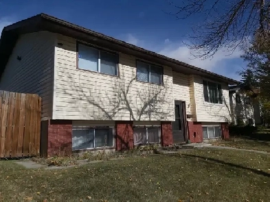 3 Bedroom Big spacious Basement for Rent in Rundle Image# 1