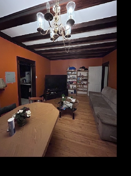 1 Private Room | $800 All-Inclusive | Centretown (James St) | D Image# 5