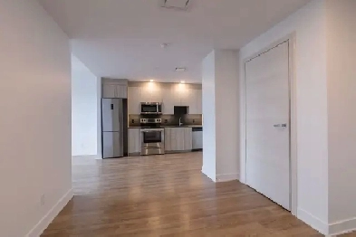 4 1/2 rénové au Plateau, situé au dernier étage - ID 3430 Image# 1