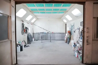 Turnkey Auto Body Shop: Lease Takeover  Hamilton Image# 6