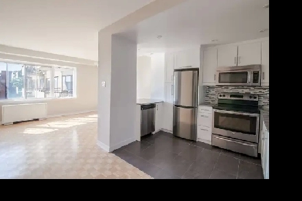 one-bedroom penthouse for November 1, Westmount - ID 3463 Image# 1