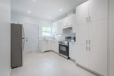 5 1/2 - MONK METRO - VERDUN Image# 1