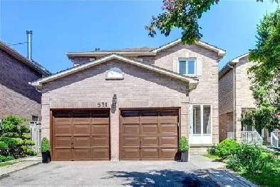 For rent: 2bedroom full basement rent in Mississauga squareone Image# 1