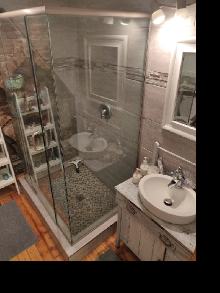 Luxury Two Bedroom for rent ALL INCL! Near Downtown & Queen's Image# 5