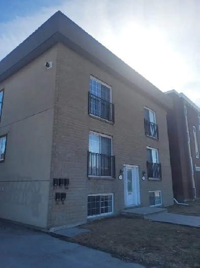 4 1/2 - RDC - IMMEUBLE BIEN ENTRETENU - DÉCEMBRE Image# 2