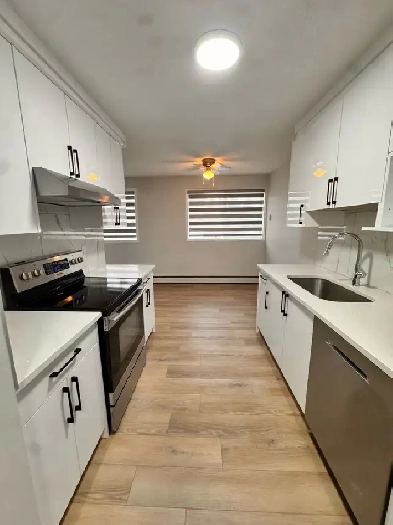 Newly renovated 2 bedroom condo Westbrook Southwest Image# 1