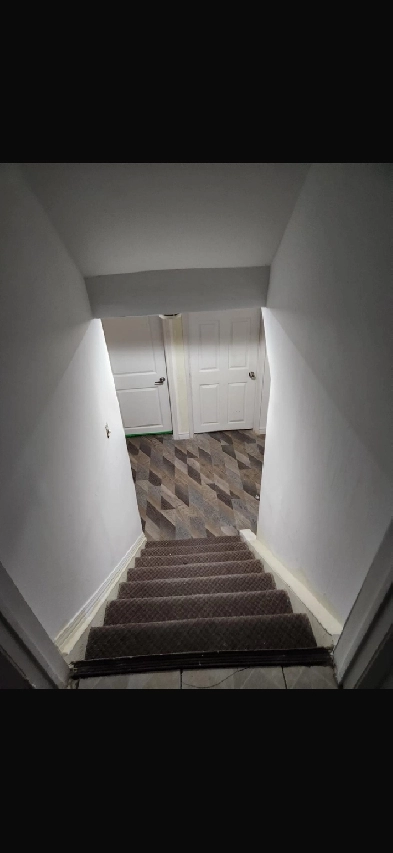 2 bedroom basement Brampton avail immediately Image# 1