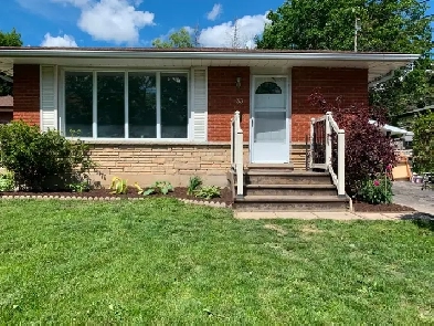 3 Spacious Bedroom Guelph House for Rent Image# 1