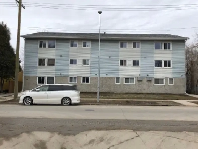 Saint-Boniface 201 DesMeurons 1 Br suite for December 1st Image# 5