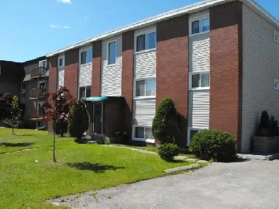 Quality Adult 2 Bedroom East - MUST SEE Image# 4