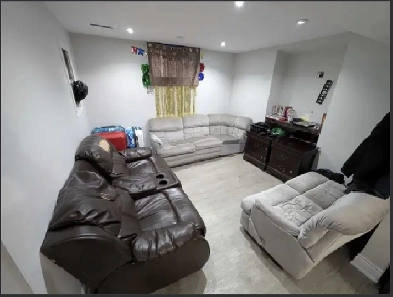 Mississauga apartment for rent - sharing and private rooms Image# 1