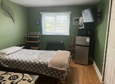 Room Available Immediately 5 Mins To Darlington OPG Plant Image# 3