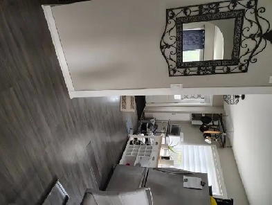 Room for rent for quiet male Image# 1