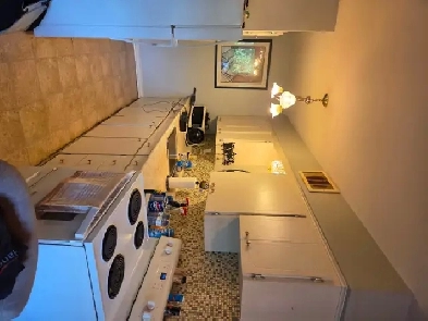 Fantastic Master Bedroom for Rent Image# 1