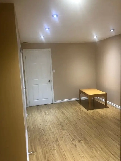 1 1 BR near Mavis/Steeles Image# 1