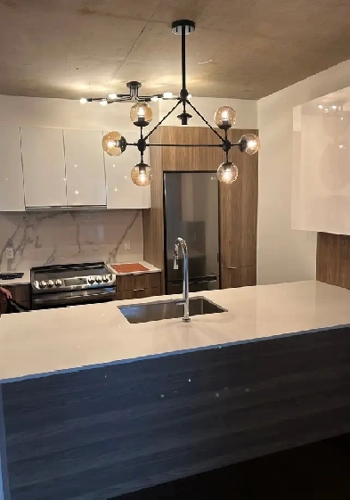 1 Bedroom Modern Le Quatrième Dorval 2 parking  included Image# 1