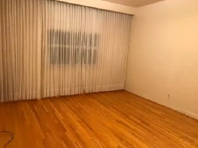 Large room at main floor of house, suitable for 2 person Dec. 01 Image# 1