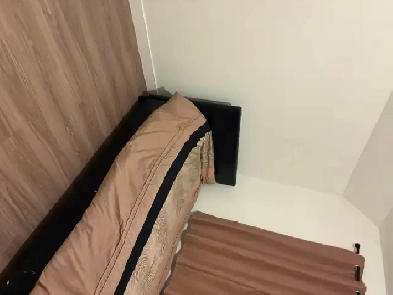 Big private room with private bathroom for female Image# 1