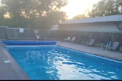 3 bdrm condo with pool in Charleswood- Available Dec. 1 Image# 3