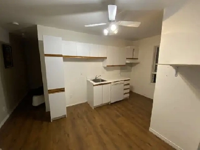 4 1/2, 750$/mois, 3ième étage, libre 1er décembre Image# 6