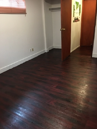 4 min walk to Lions Park Ctrain/North Hill Mall/6 min Downtown Image# 4