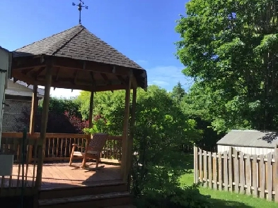 3 bedroom, 2.5 bathroom single house in Kanata Lakes Image# 6