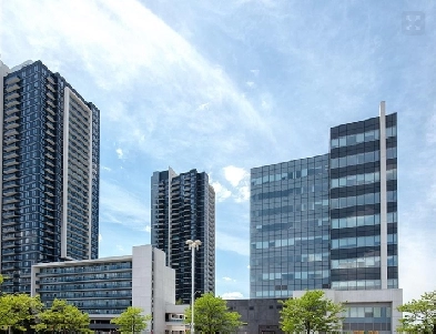 High End Luxury 1 Bedroom 1 Bathroom Condo available immediately Image# 7