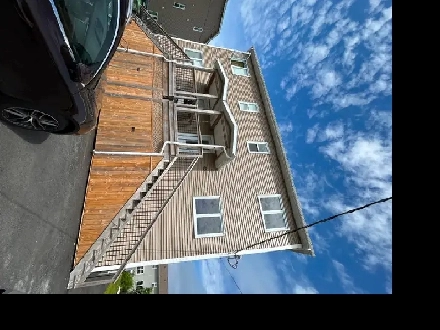 Eastern passage 2 bedroom 1 bath 4 year old unit Image# 7