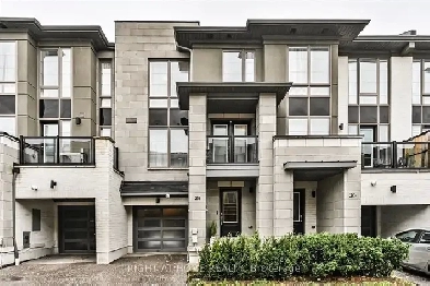 Stunning Modern Whitby Townhouse for Sale - $699,000 Image# 3