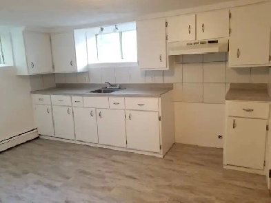 Logement 3 1/2 Magog, meublé, chauffé Image# 4