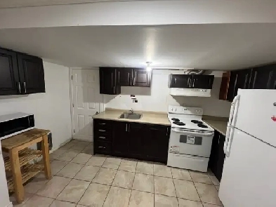 1 Bedroom Basement Available from Dec-1 Image# 1