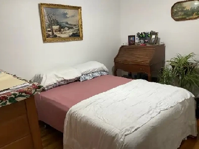 Pierrefonds chambre à louer libre 1er décembre Image# 1