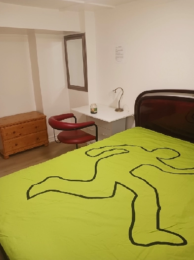 A  private new daily room with a queen-size bed Image# 1