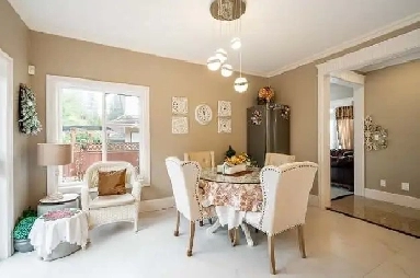 A Warm, Cozy Home Near SFU & Coquitlam Centre Image# 11