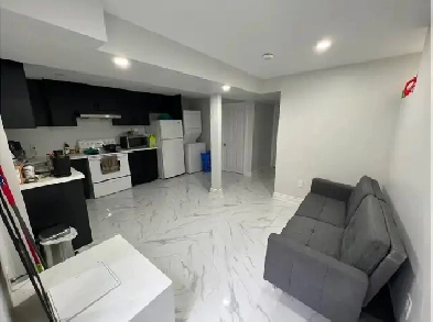 BASEMENT FOR RENT (Near Oaklea and McLaughlin). Image# 1