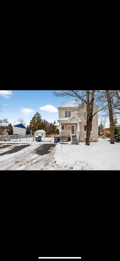 condo à louer 3chambre Image# 1