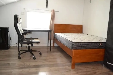 A bachelor on the second floor near Yonge St./Finch Ave. Image# 1