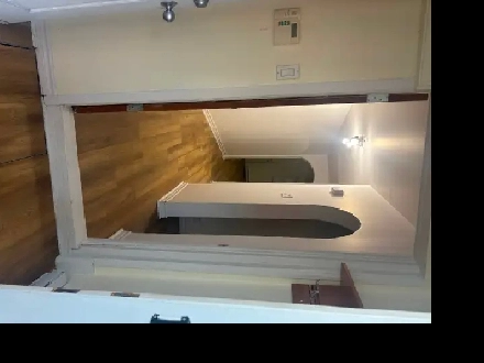 Grand 4 1/2 proche métro avec électroménagers/internet/parking Image# 1