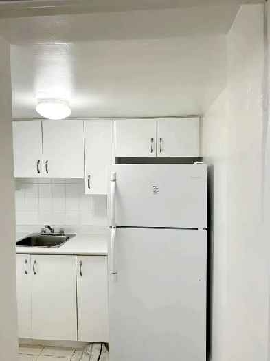 2 bedrooms basement apartment - Mississauga Churchill Meadows Image# 1