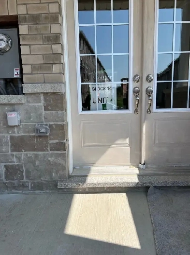 3 Bedroom house on Lease in Brampton Image# 1