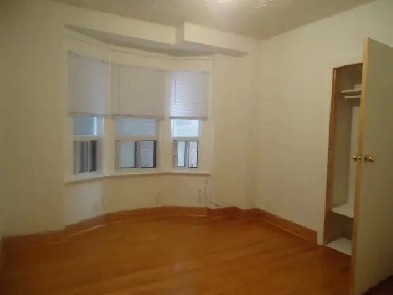 1st Floor Private Room Dec 1, Bloor & Dufferin/Can Be Furnished Image# 1