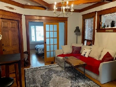 The BEACHes! LARGE 1-bedroom main floor apartment, 3-6 months Image# 1