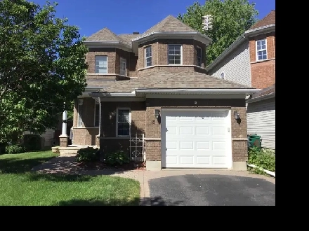 3 bedroom, 2.5 bathroom single house in Kanata Lakes Image# 1