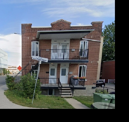 Très beau 3 1/2, Limoilou, Frais peint, Libre Image# 1