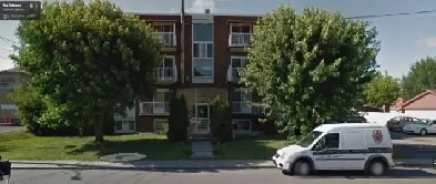 3-1/2 La Prairie Image# 1