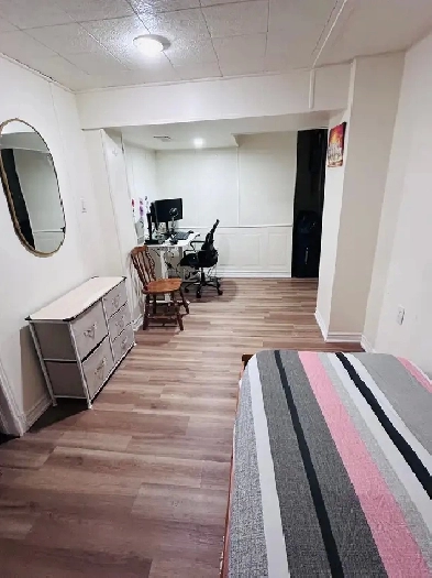 Private room available for single person in Cambridge Image# 1