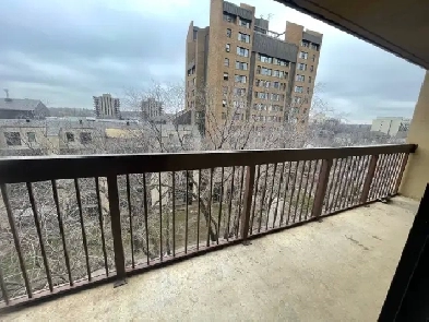 Executive Condo For Rent Downtown Image# 1