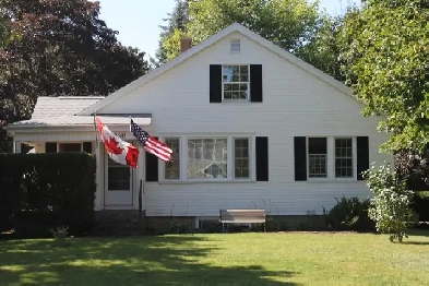 Furnished Student Room For Rent - Available Immediately Image# 3