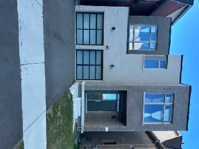 New All-Inclusive 3-Bedroom Apartment for Rent – Richmond Hill Image# 1