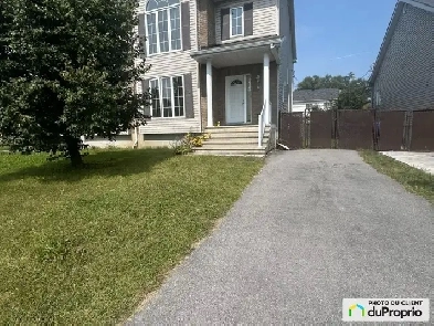 AVAILABLE NOW - SUPERBE 3BEDROOM SEMI-DETACHED IN AYLMER Image# 1